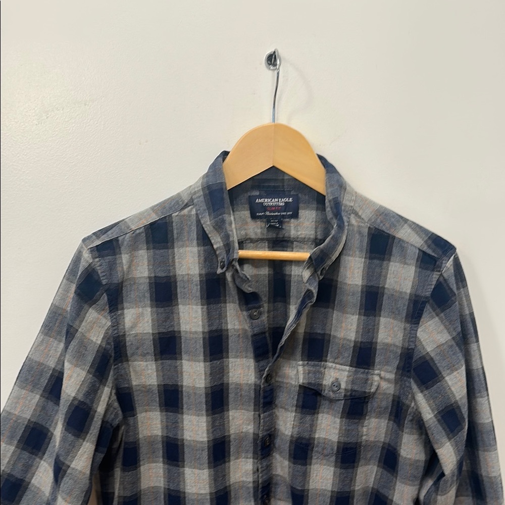 American Eagle Men's Blue Plaid Shirt - Picture 2 of 5